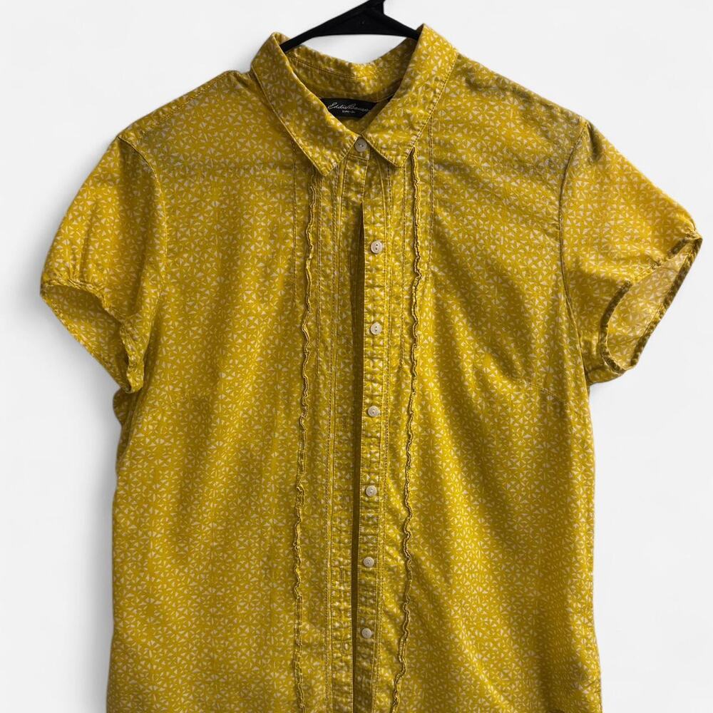 Yellow short sleeve button